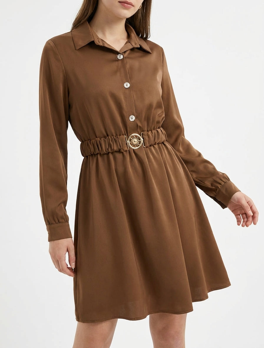 Robe chemise satinée à ceinture - Camel