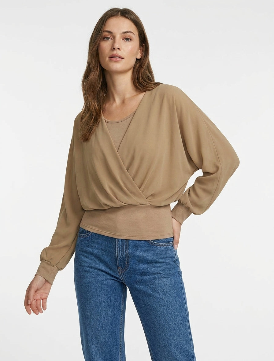 Top fluide cache-cœur à manches chauve-souris - Beige foncé