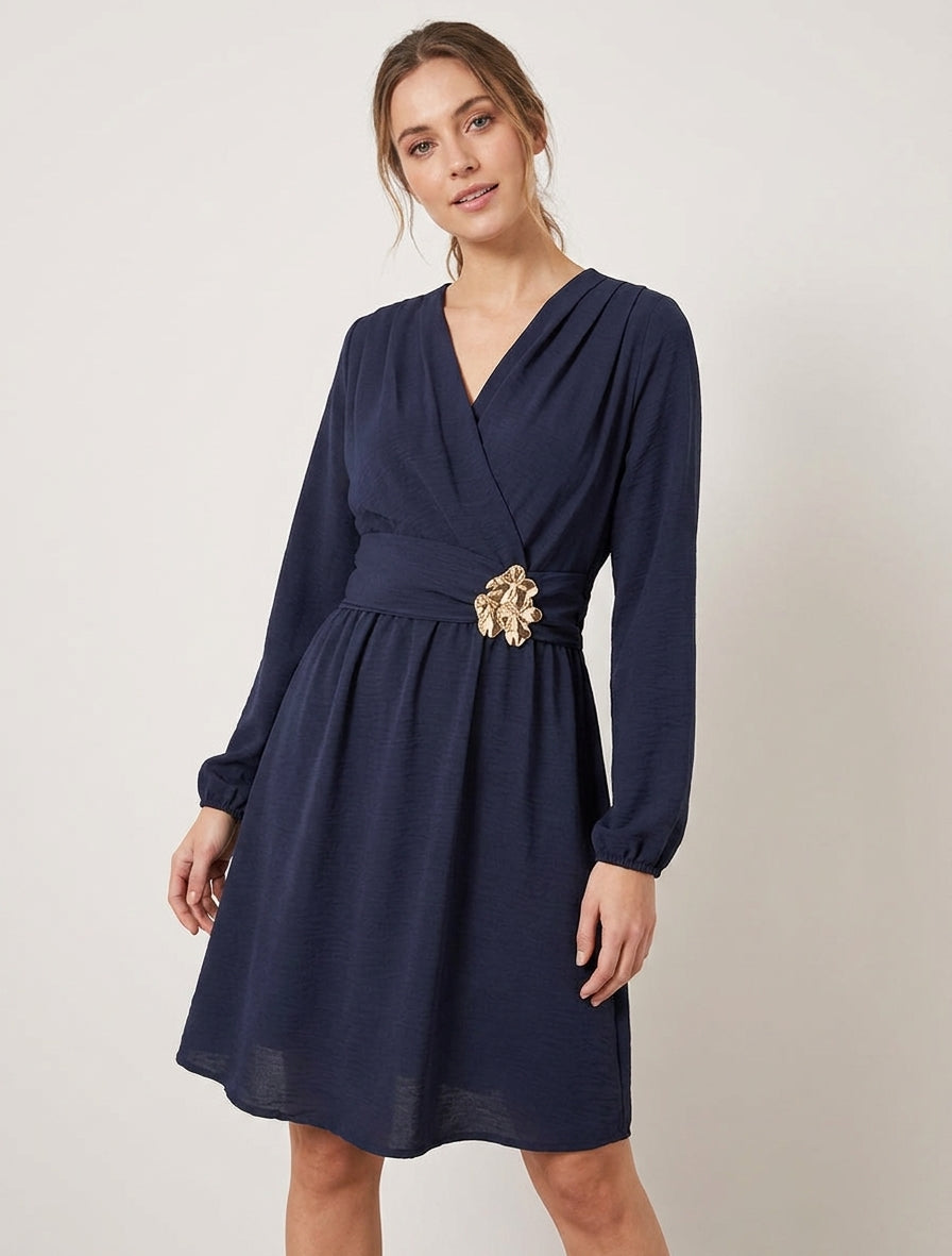 Robe fluide à bijou métallique - Marine