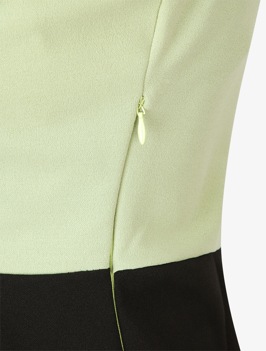 Robe à col cache-coeur et bords fendu - Vert amande - 3