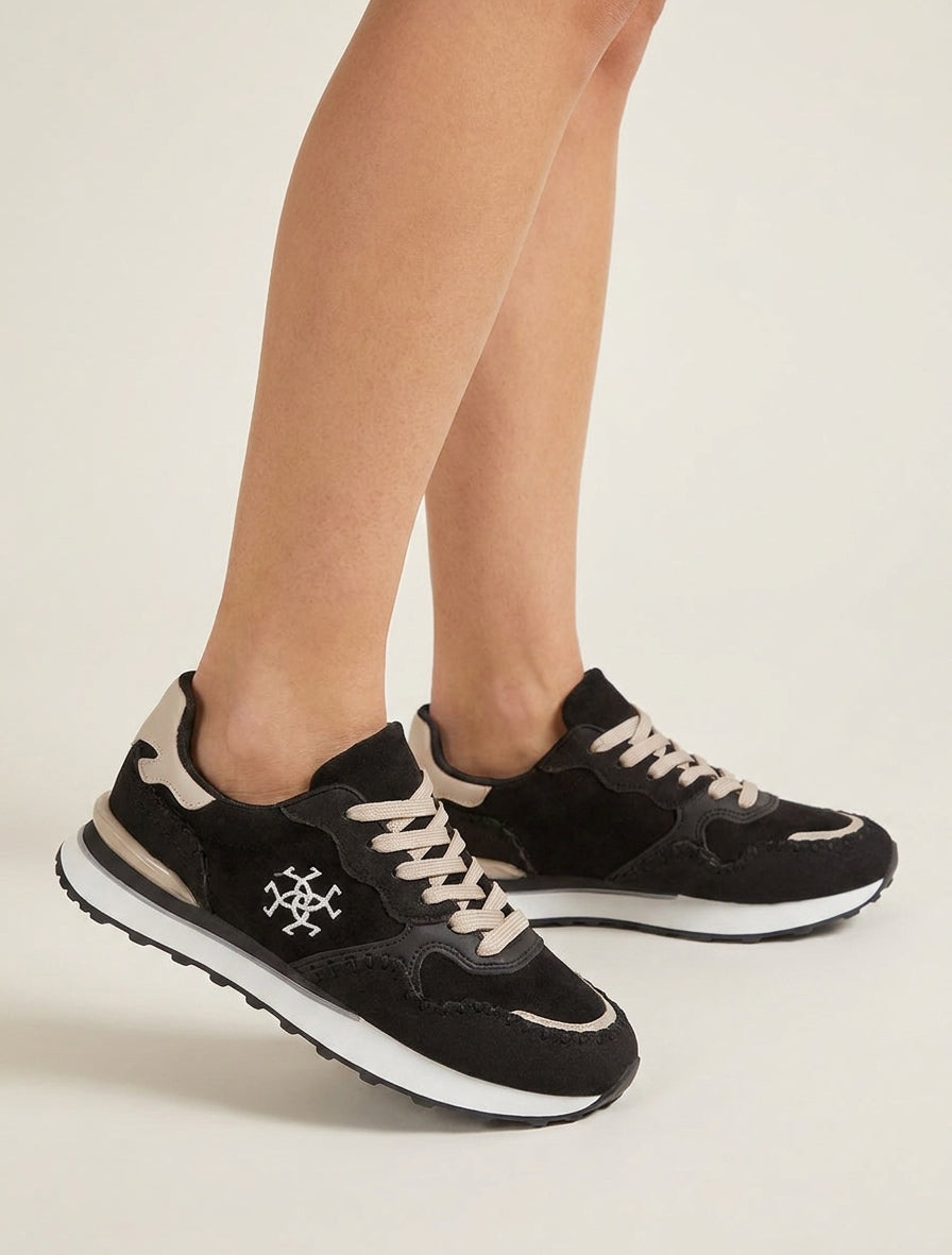 Sneakers semelle plate bout rond - Noir