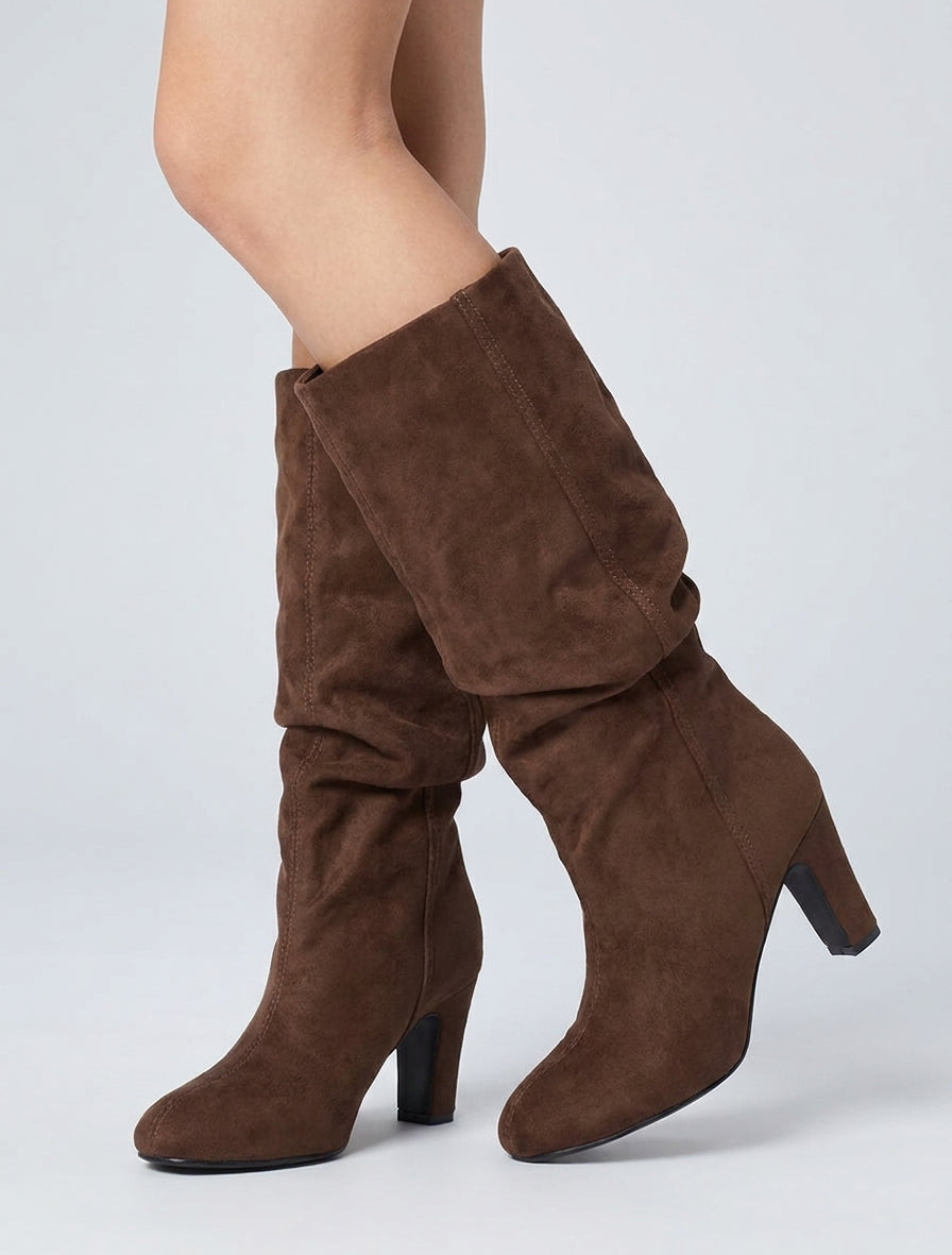 Bottes en suédine à talon botte - Camel