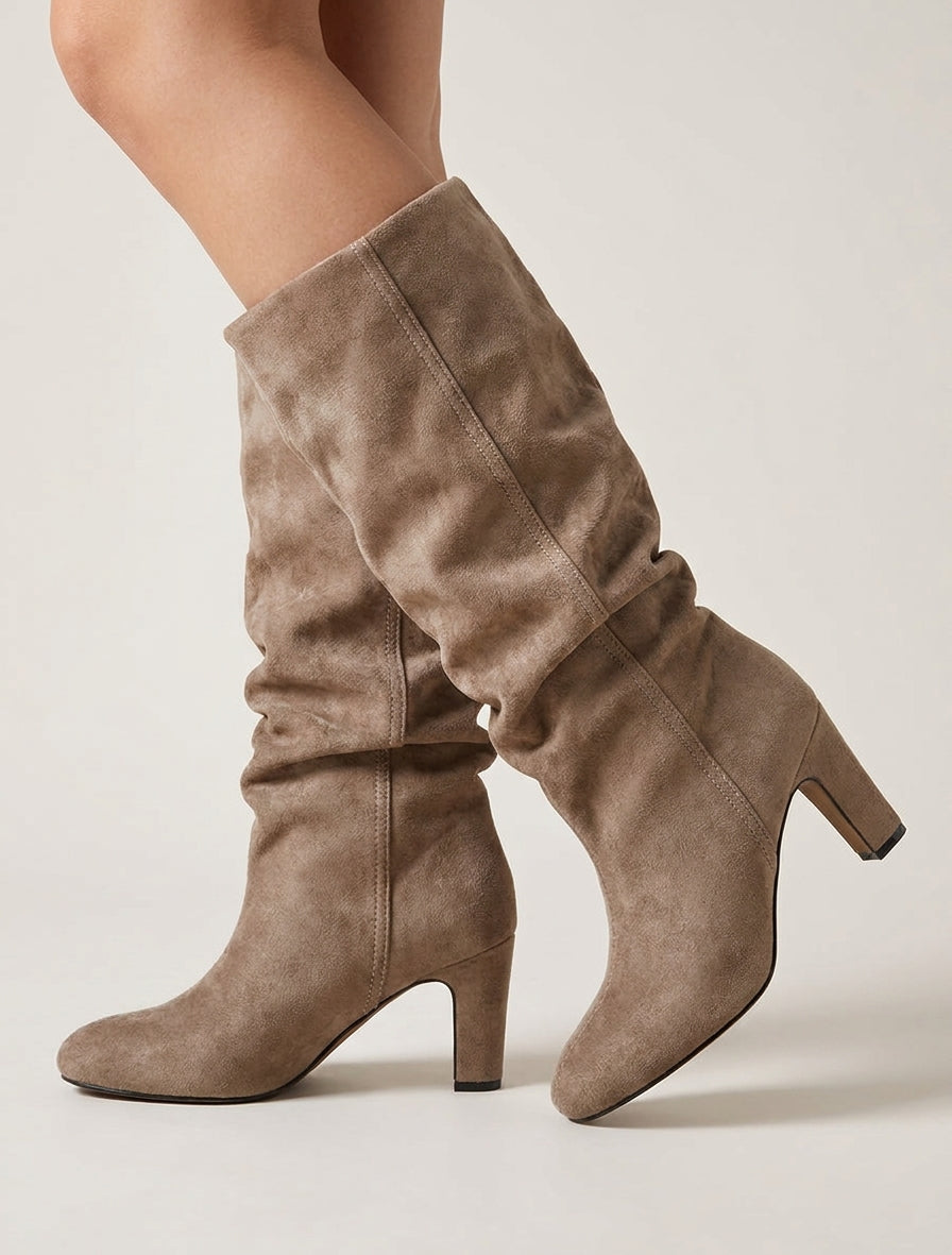 Bottes en suédine à talon botte - Taupe