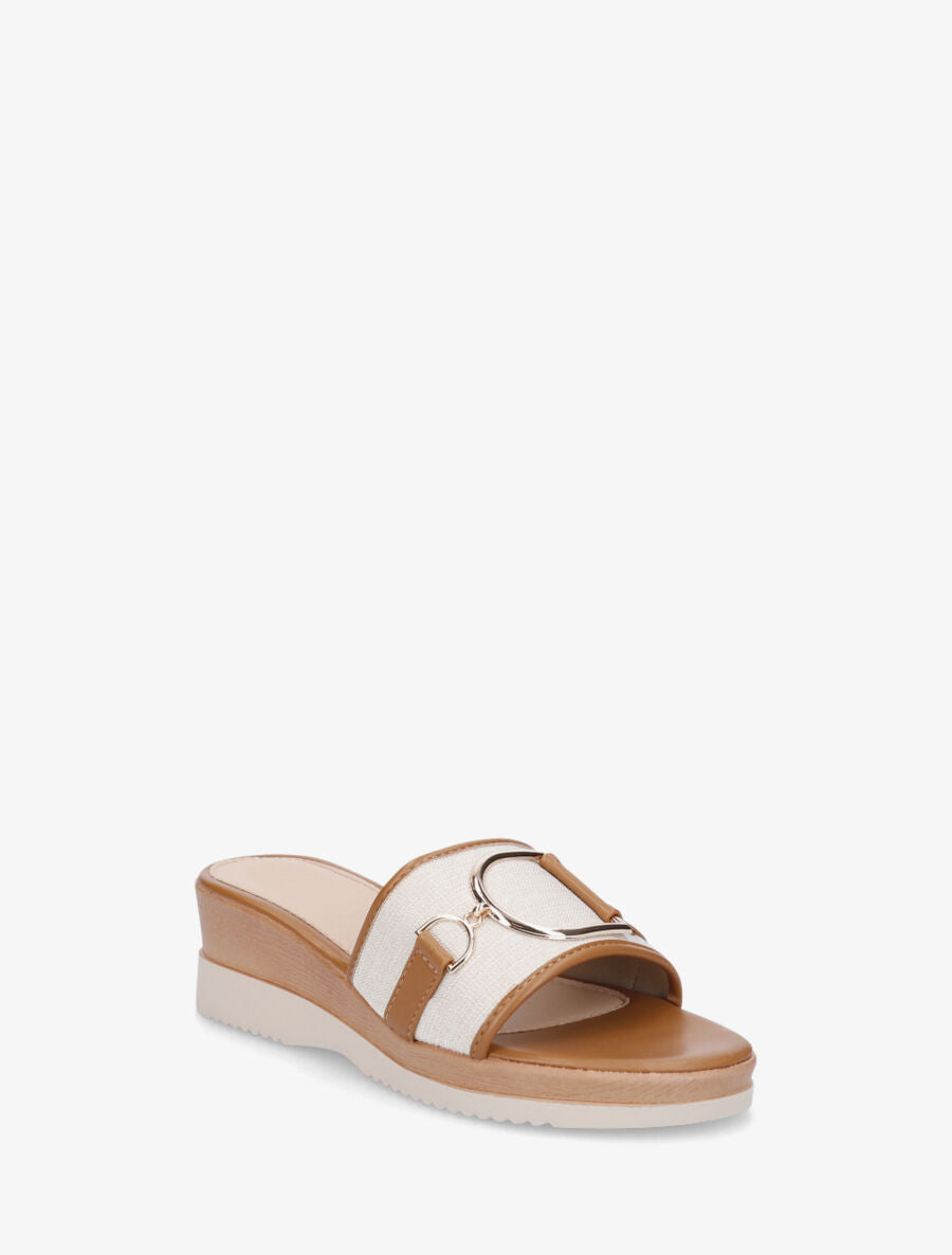 Mules à boucle et talon compensé - Camel - 2