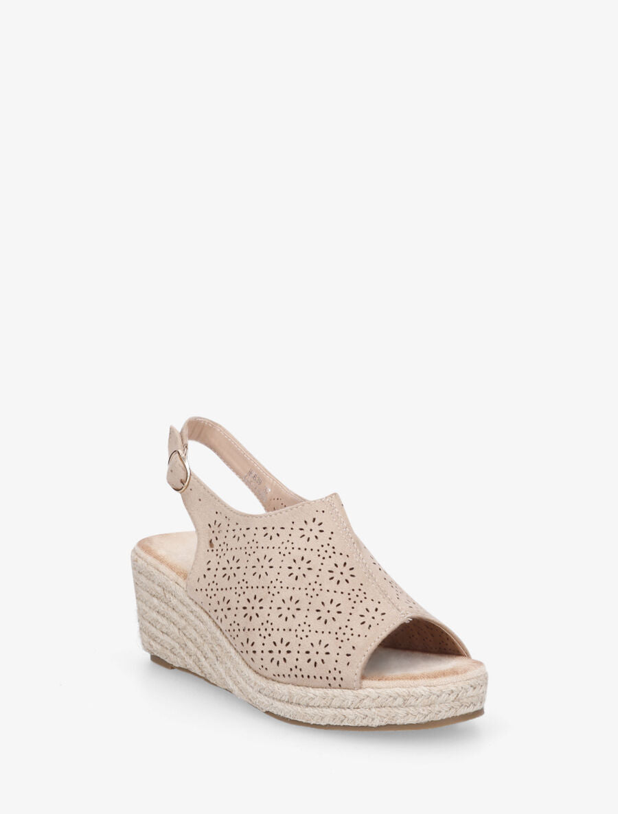 Sandales compensées à motifs ajourés - Taupe - 2