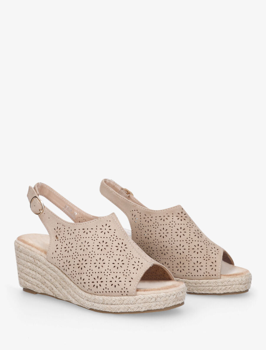 Sandales compensées à motifs ajourés - Taupe - 4