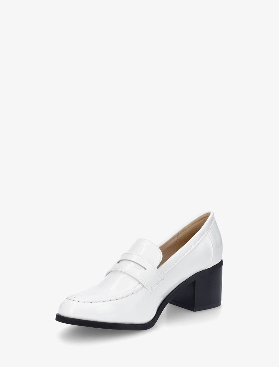 Mocassins vernis à talon - Blanc - 3