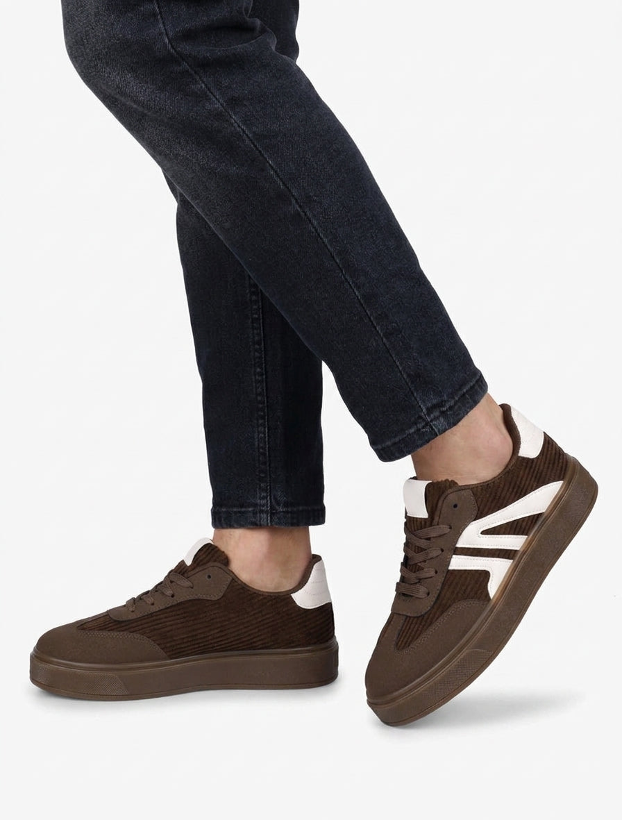 Sneakers semelle plate effet velours - Marron