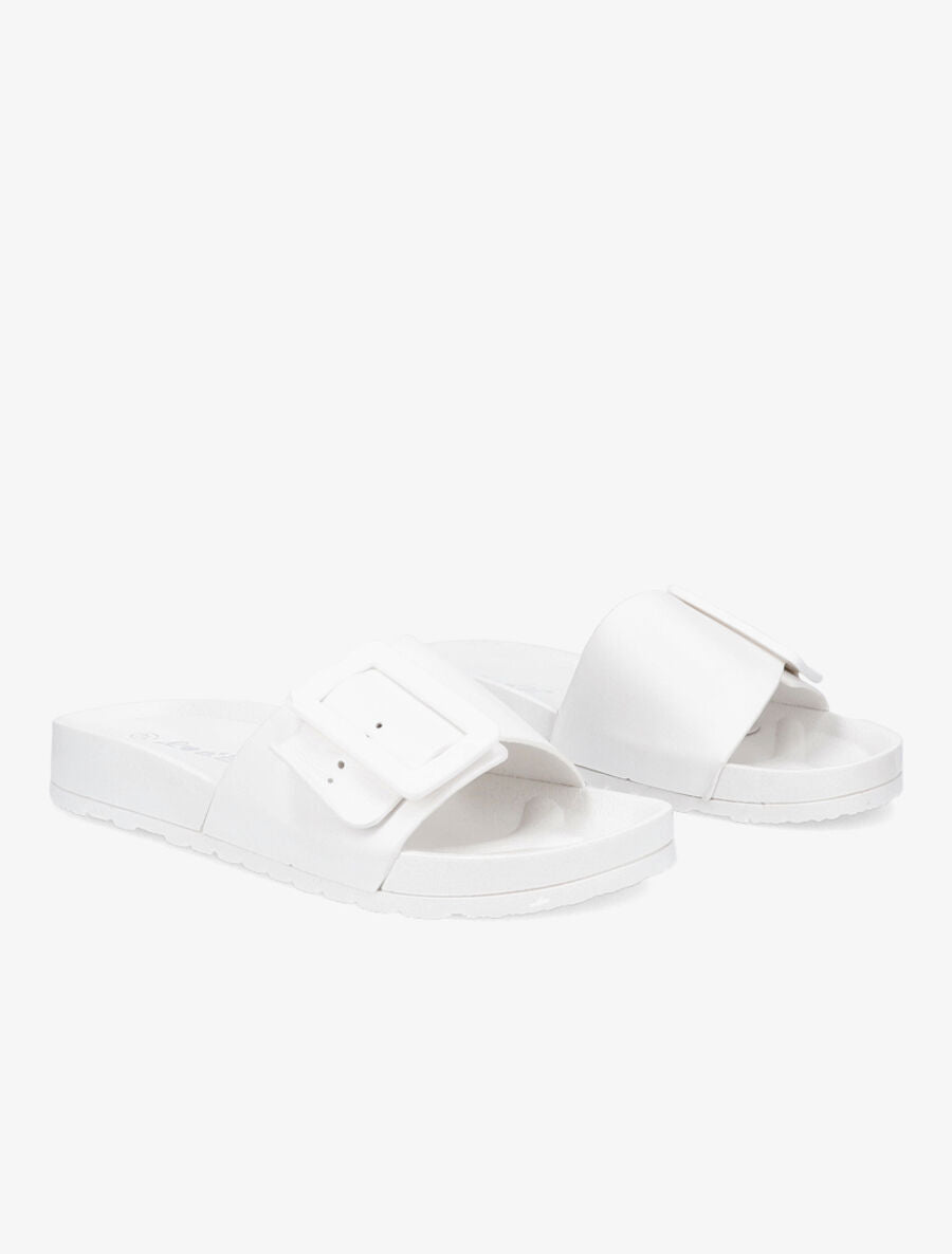 Claquettes en simili à boucle - Blanc - 4