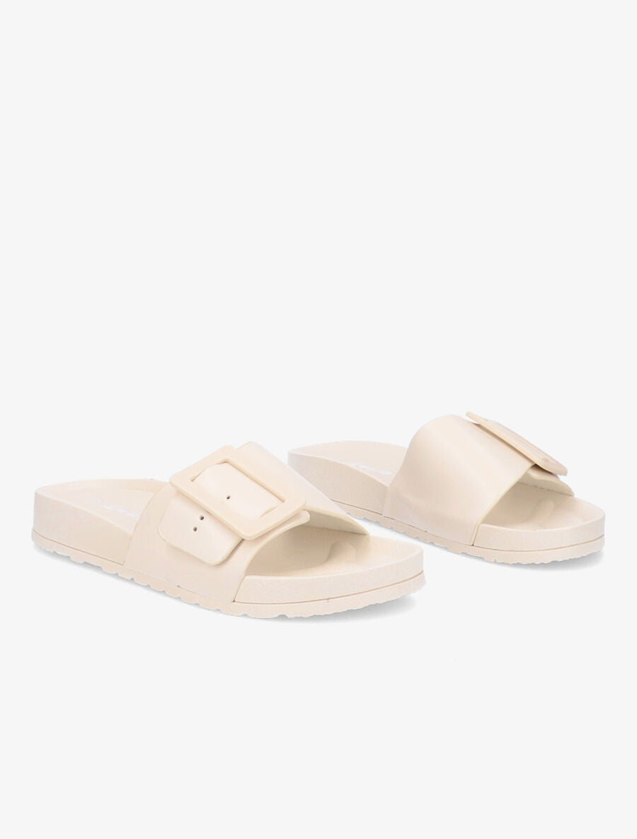 Claquettes en simili à boucle - Beige - 4