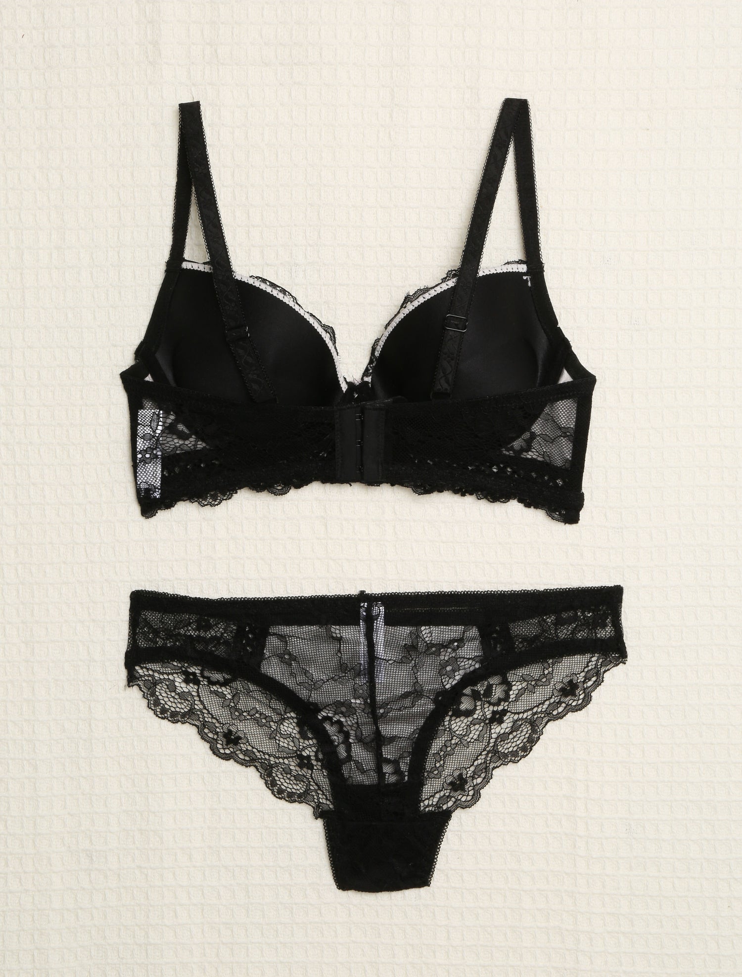 Ensemble en dentelle ajourée - Noir/rose - 2