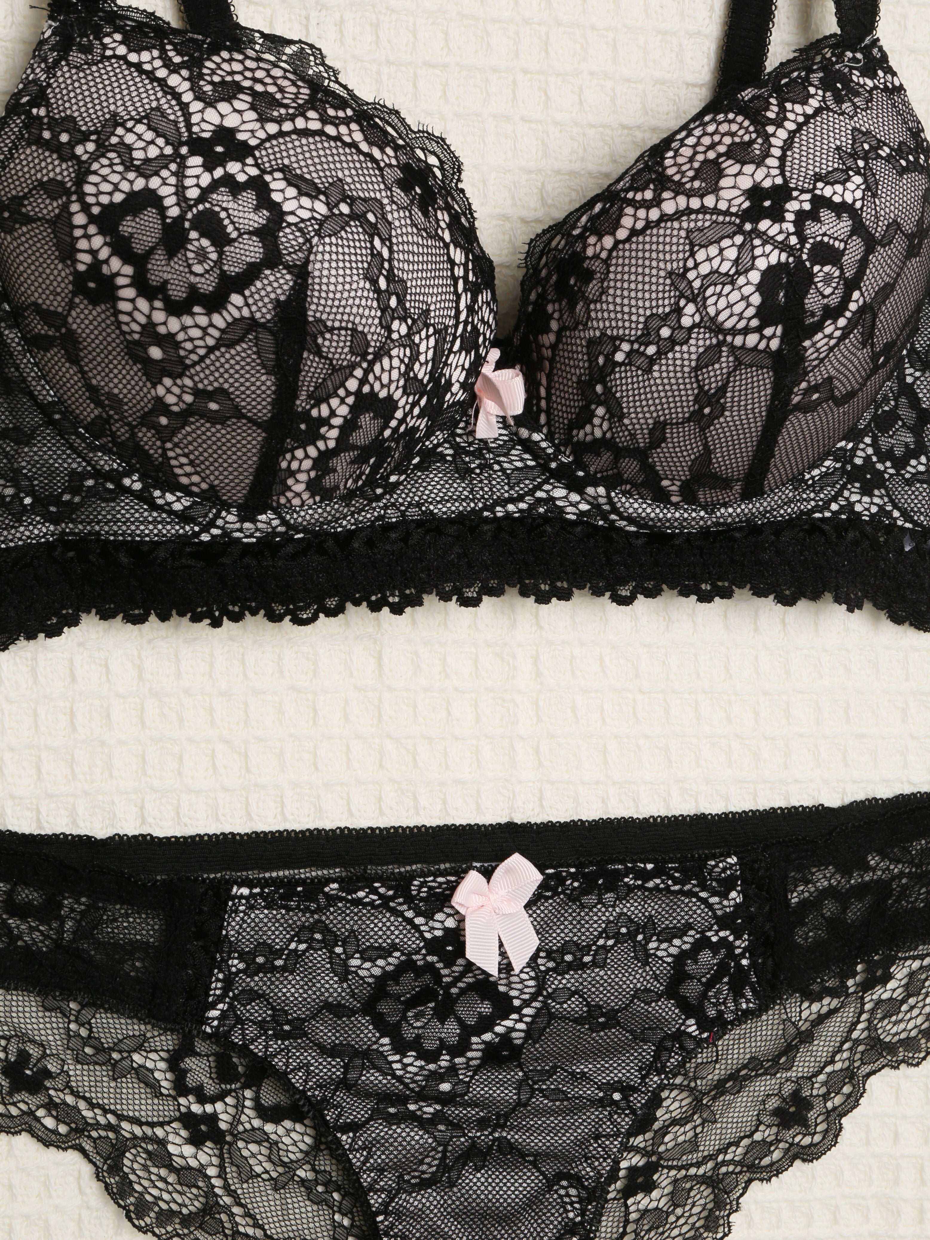 Ensemble en dentelle ajourée - Noir/rose - 3