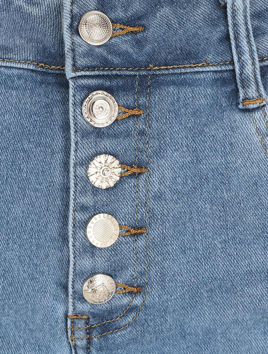 Short en jean ajusté taille standard boutonnée - Bleu - 3