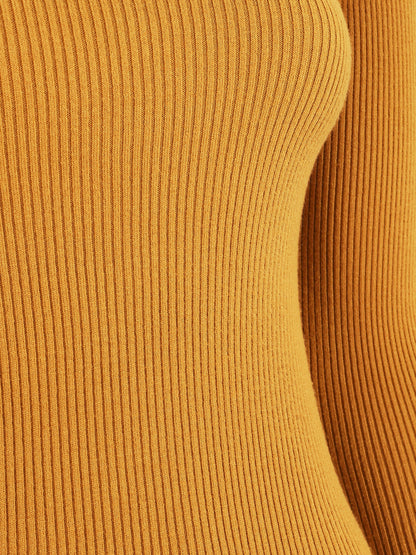 Pull col montant et décolleté ajouré - Moutarde - 3