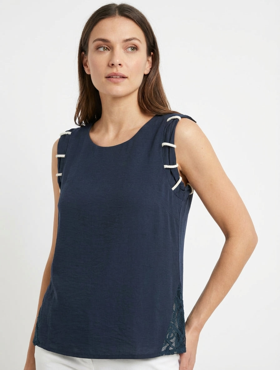 Top fluide à broderies ajourées - Marine