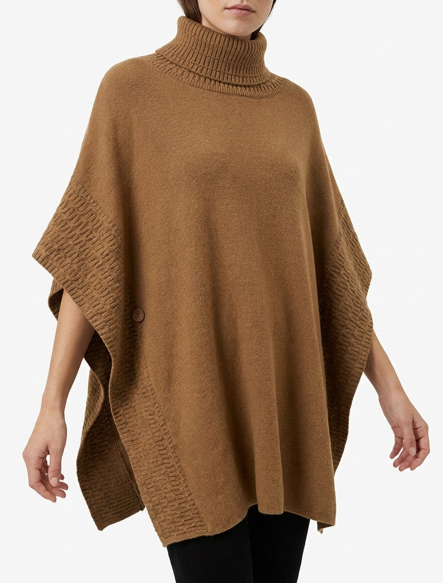 Poncho en maille à col roulé et boutons - Camel