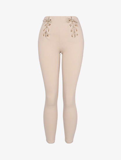 Pantalon slim à oeillets et lacets décoratifs - Beige - 1