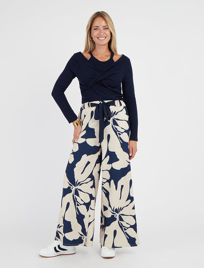 Pantalon ample et fluide imprimé grandes fleurs - Bleu foncé - 8