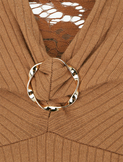 Pull fin côtelé à col dentelle et bijou - Camel - 3