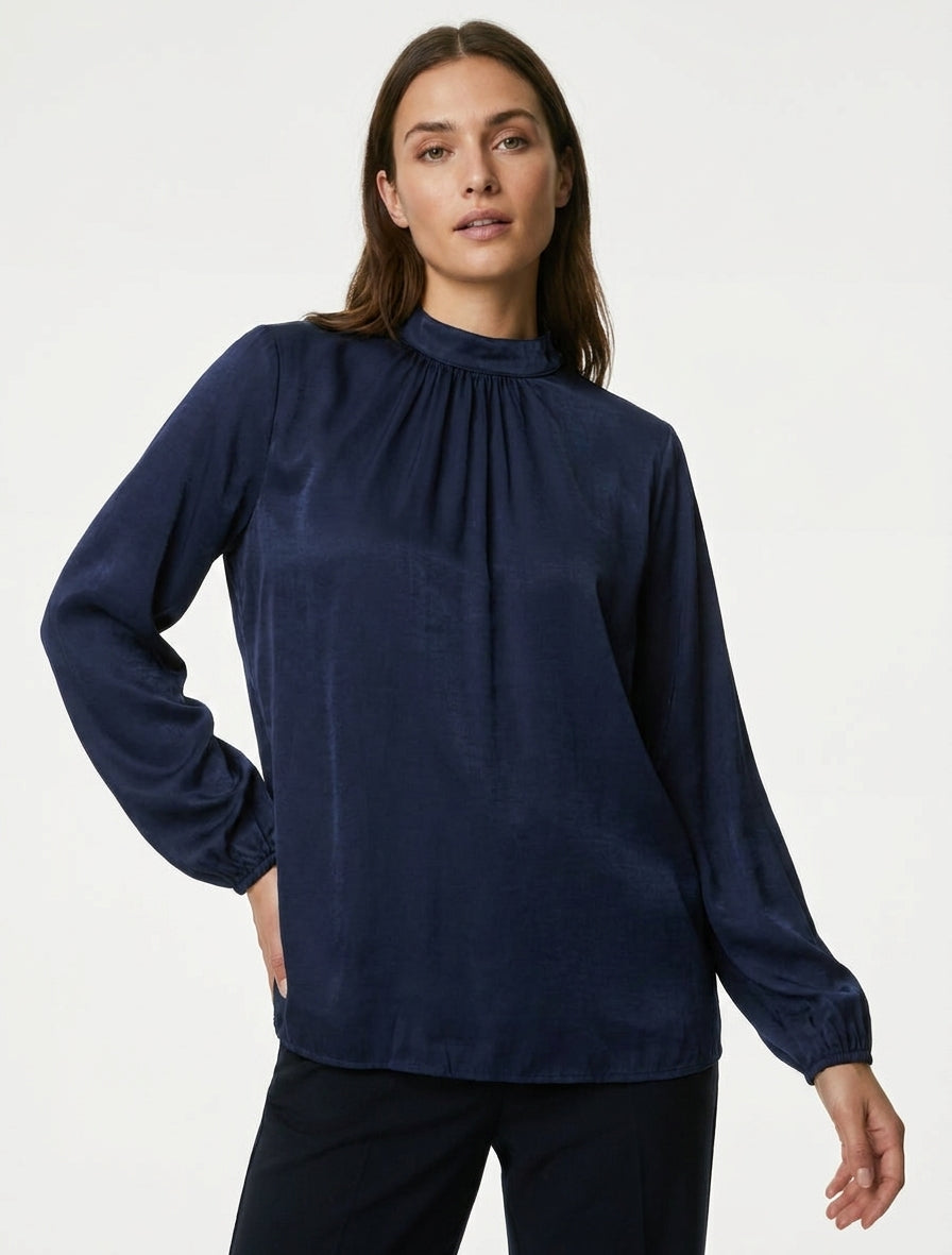 Blouse satinée col montant plissé - Marine