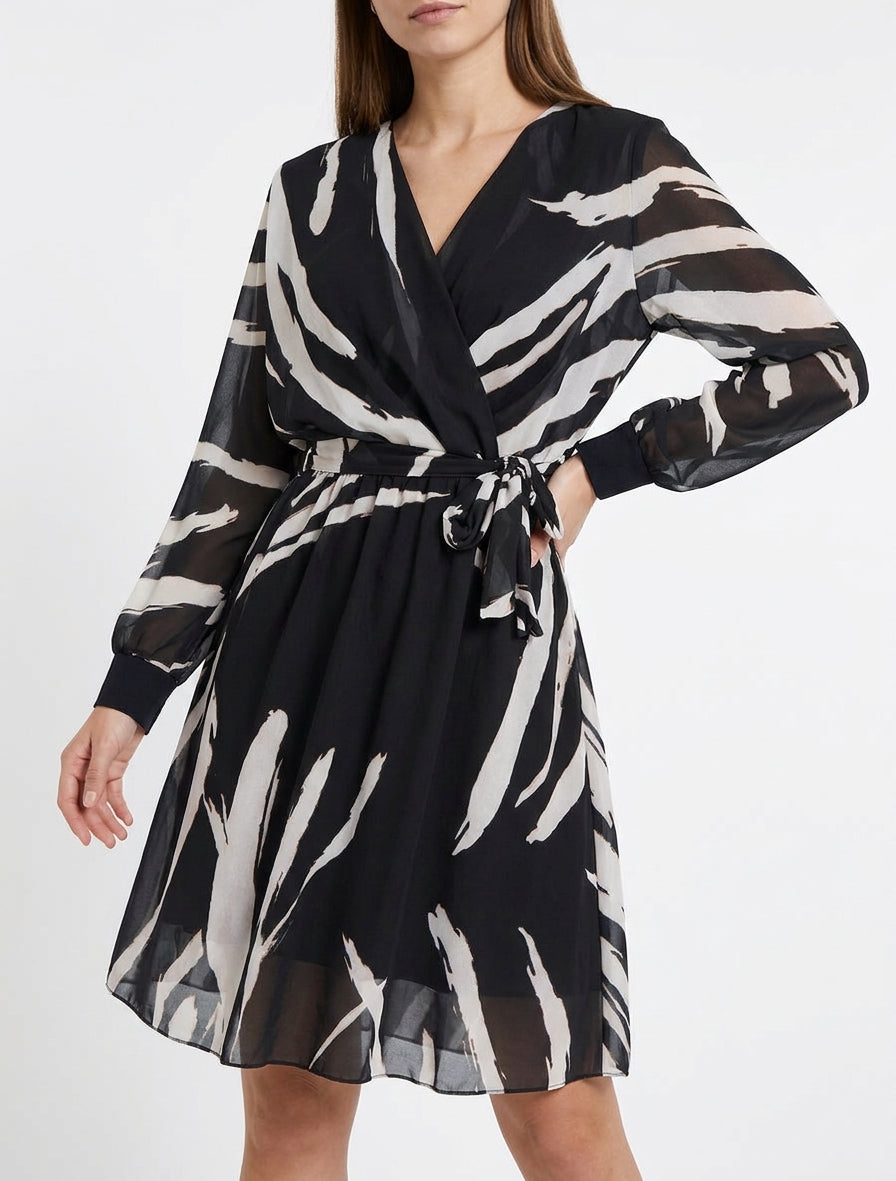Robe évasée cache-cœur à ceinture - Noir