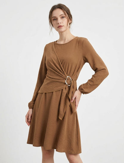 Robe fluide évasée à bijou métallique - Camel