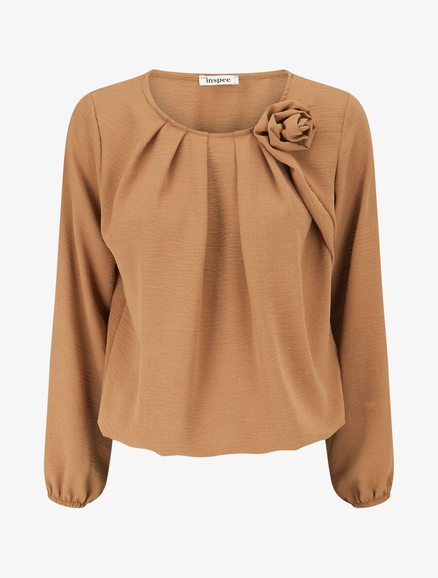 Top plissé à fleur en relief - Taupe - 4
