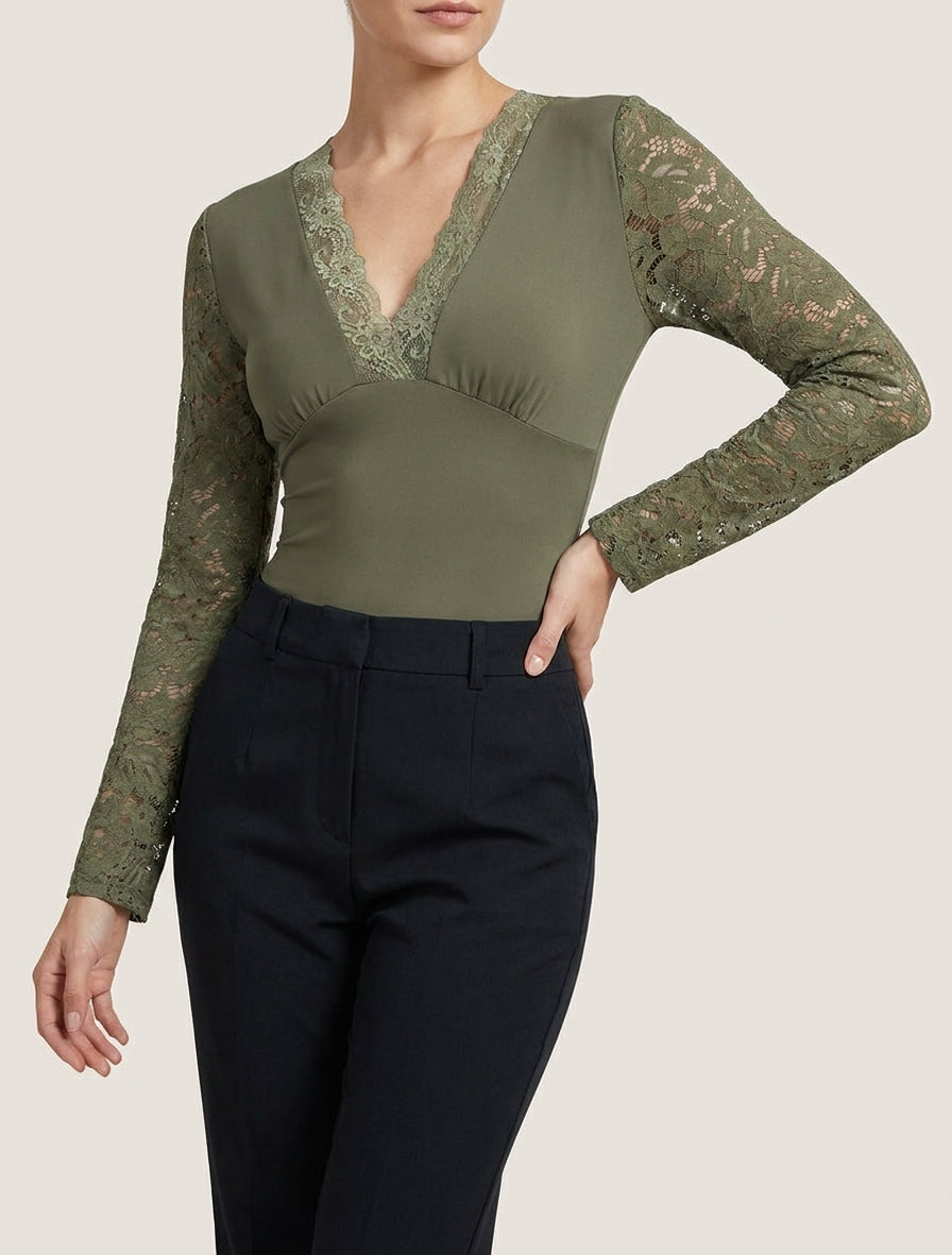 Body satiné col V en dentelle - Kaki