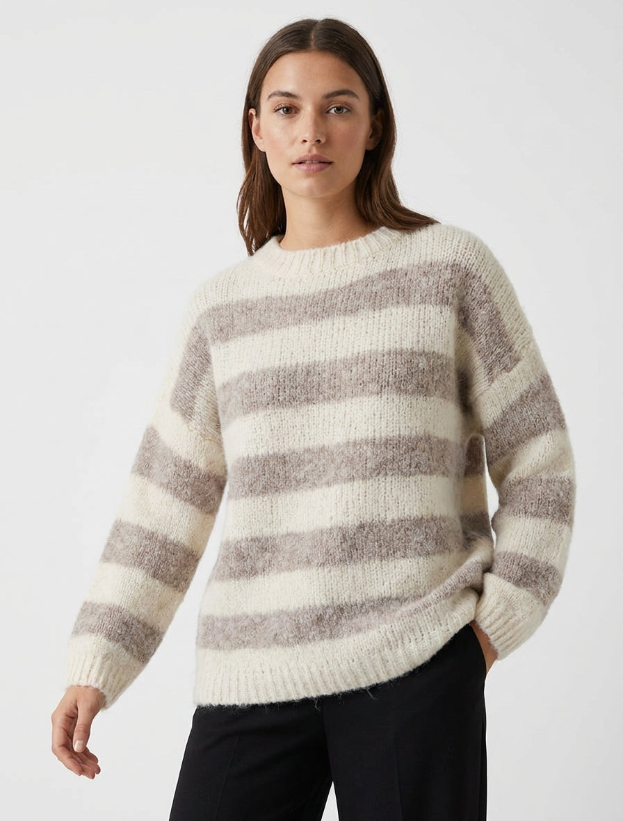 Pull ample col rond en maille rayée - Taupe