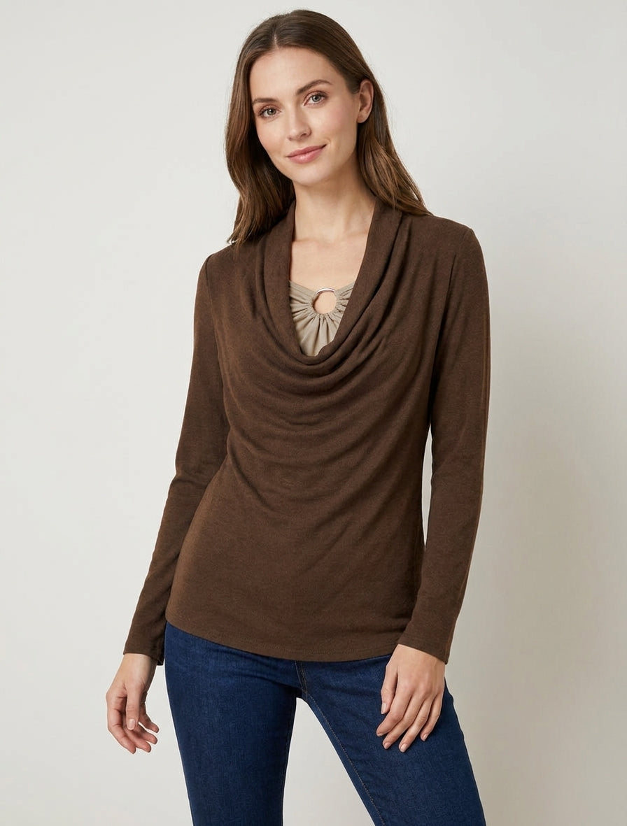 Pull droit col bénitier et bijou - Marron/beige