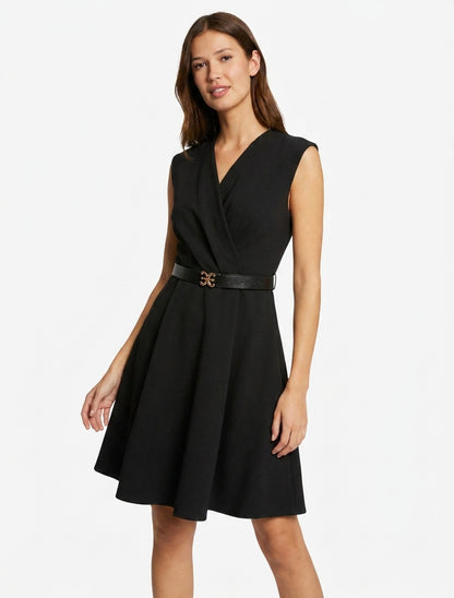 Robe patineuse avec ceinture - Noir