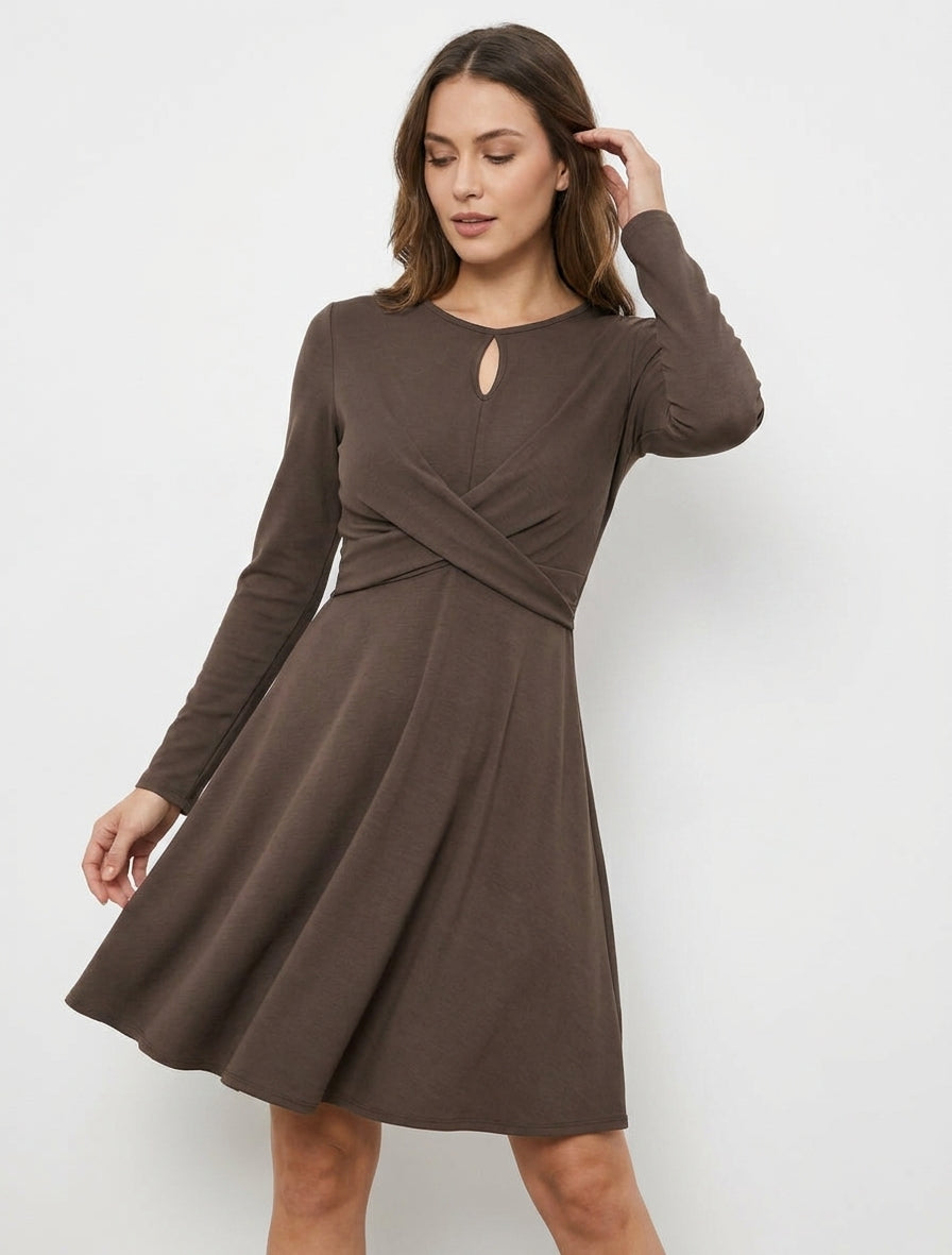 Robe patineuse col ajouré - Marron
