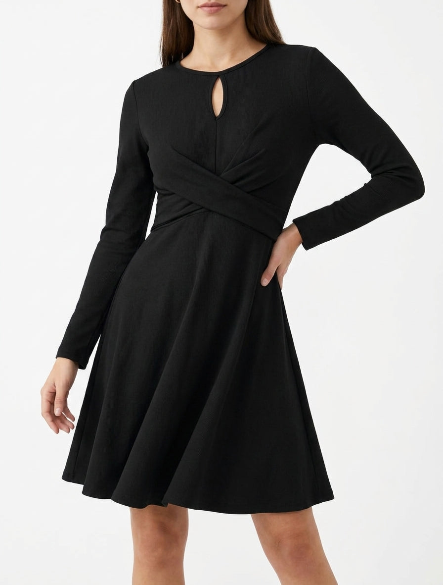 Robe patineuse col ajouré - Noir