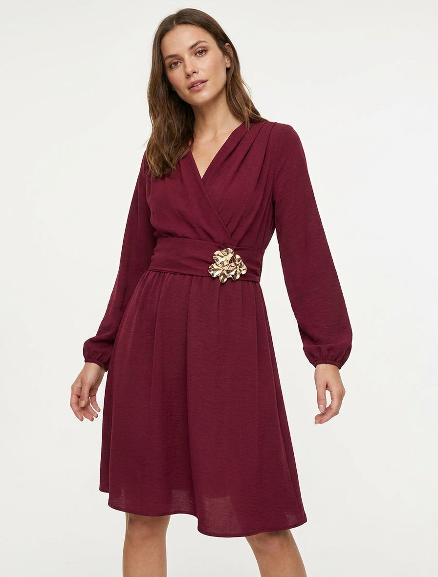 Robe fluide à bijou martelé - Lie de vin