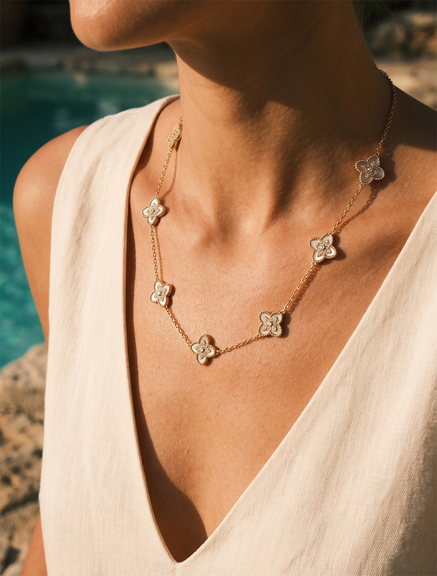 Collier à trèfles ornés de zircons blancs - Or/blanc - 1