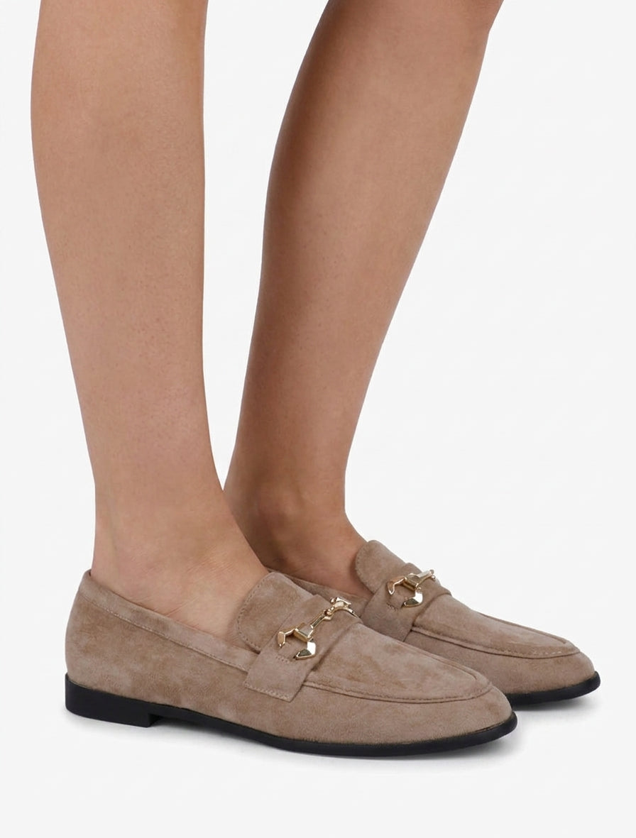 Mocassins suédine boucle métallique - Taupe