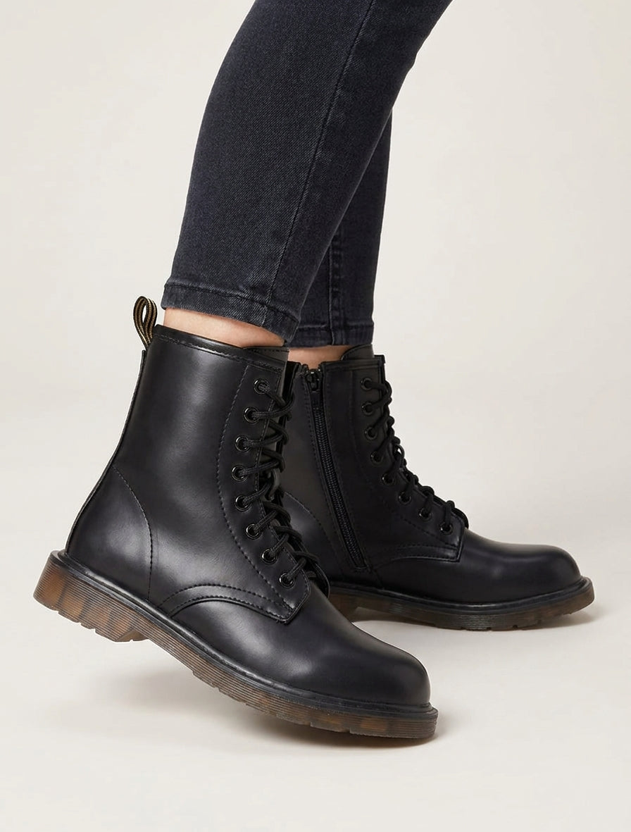 Boots montantes à semelle crantée - Noir