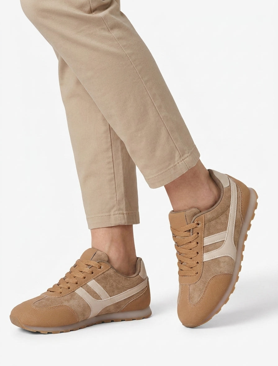 Sneakers plates en suédine - Camel