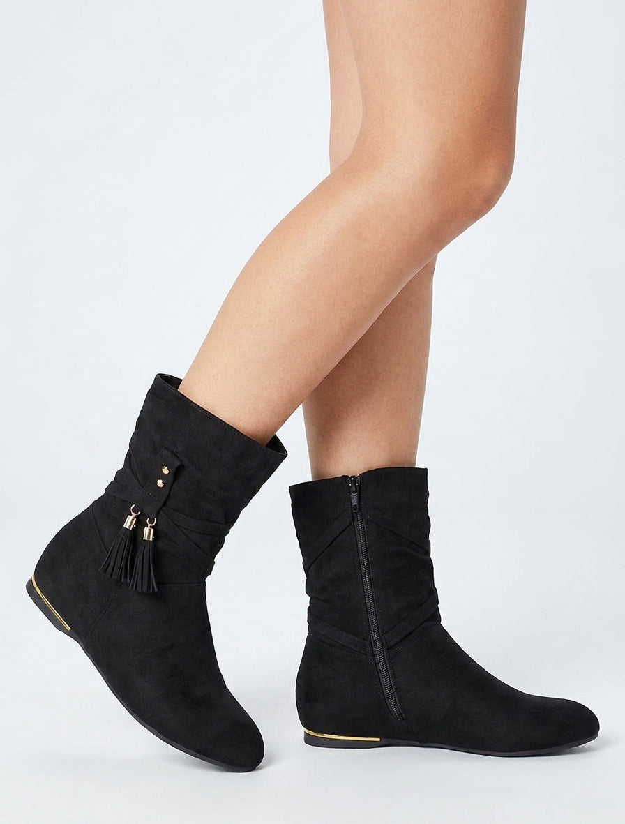 Bottines montantes à sangles et pompons - Noir