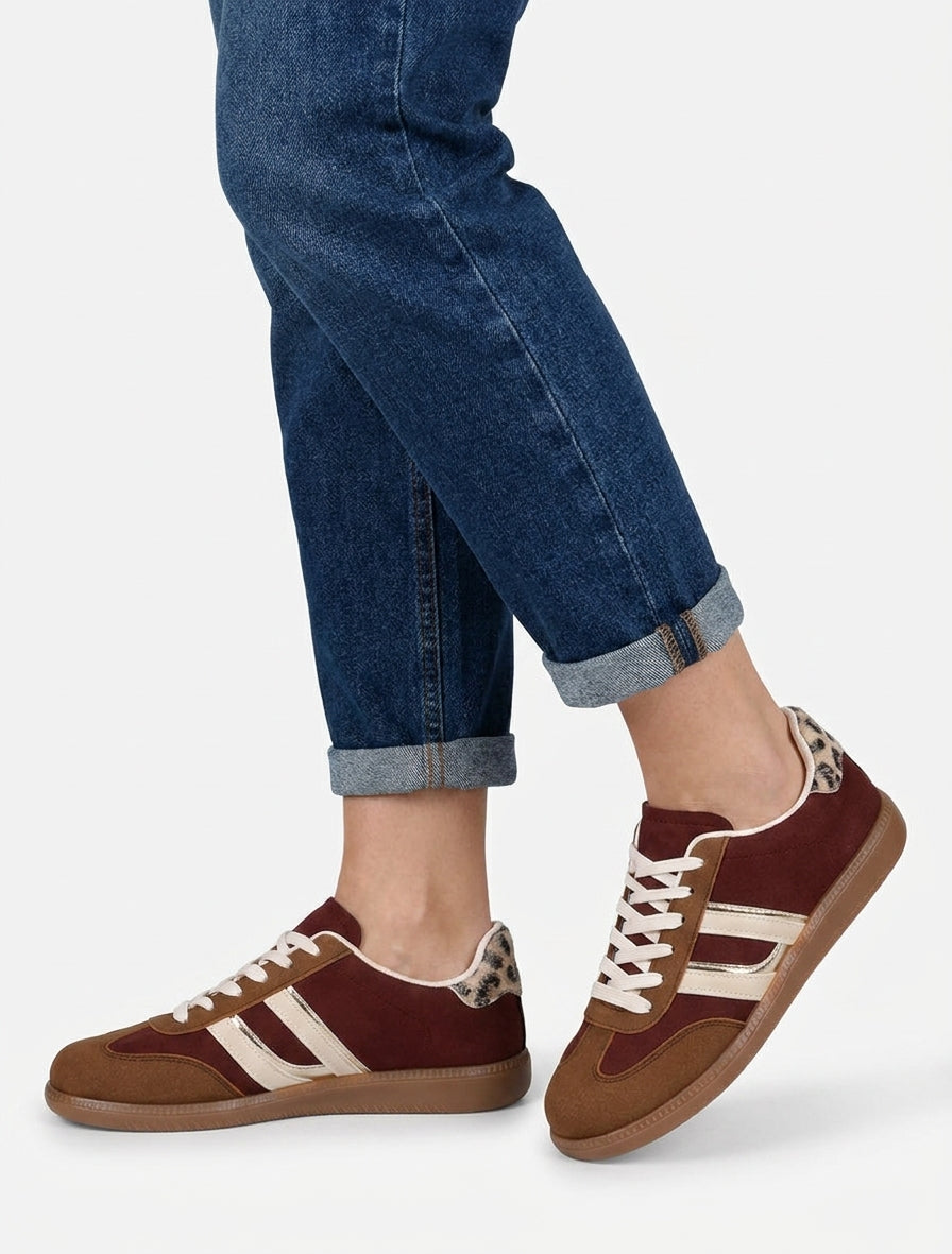 Sneakers nubuck à détails irisés - Taupe