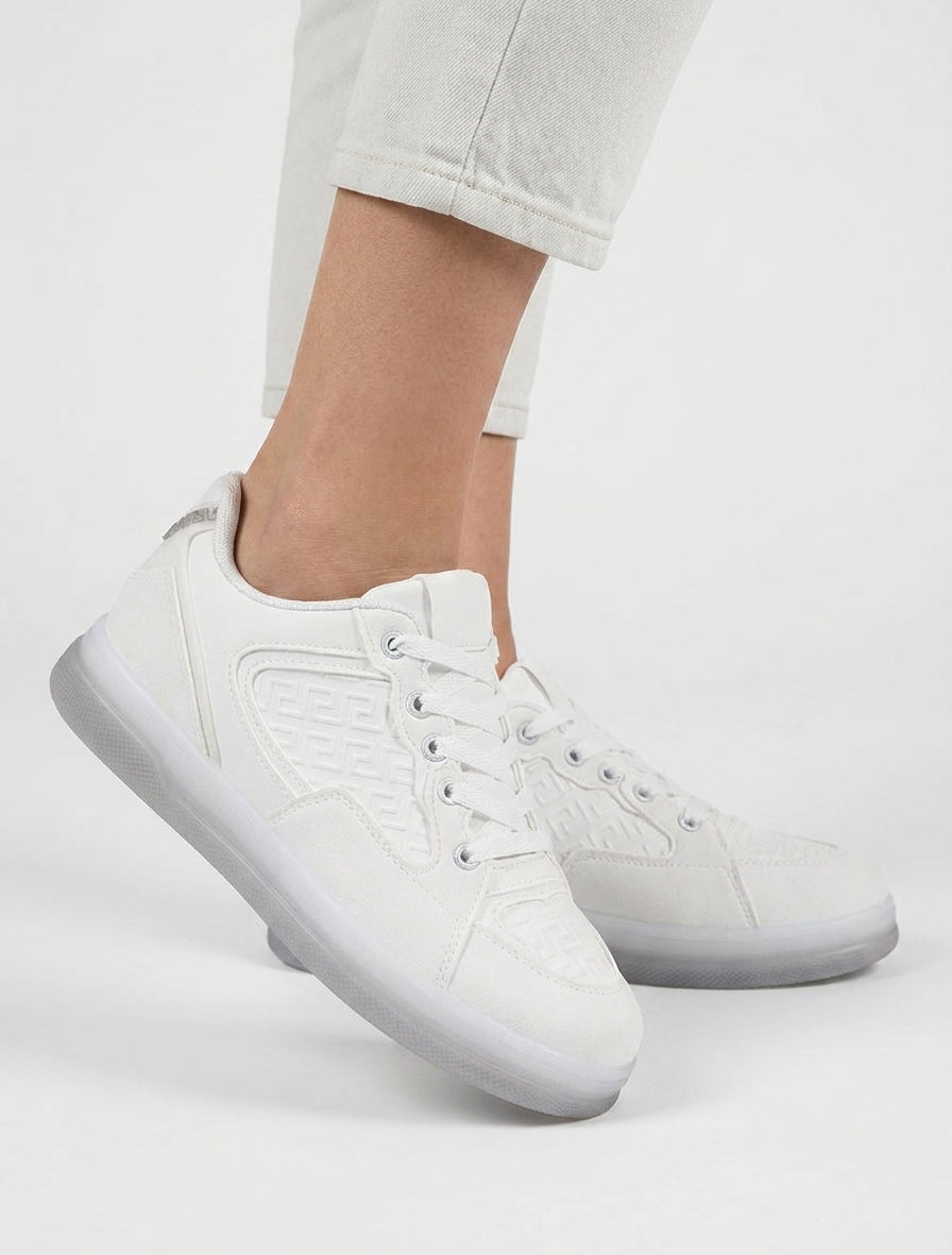 Baskets motif grec en relief - Blanc