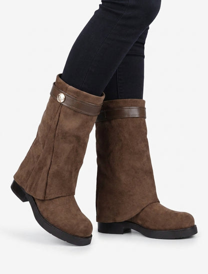 Bottines suédine à talon bloc et bijou - Marron clair