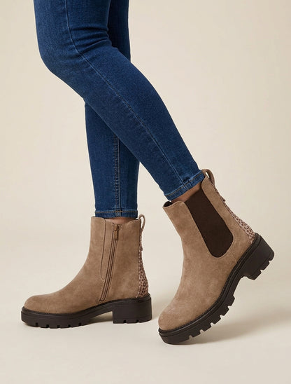 Bottines suédine talon bloc crantée - Taupe