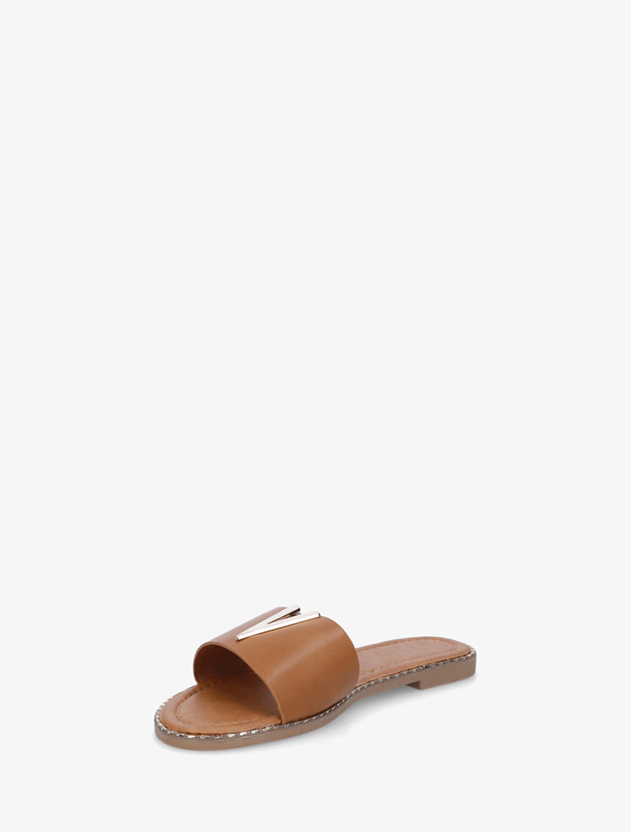 Claquettes en simili à empiècement bijou V - Camel - 3