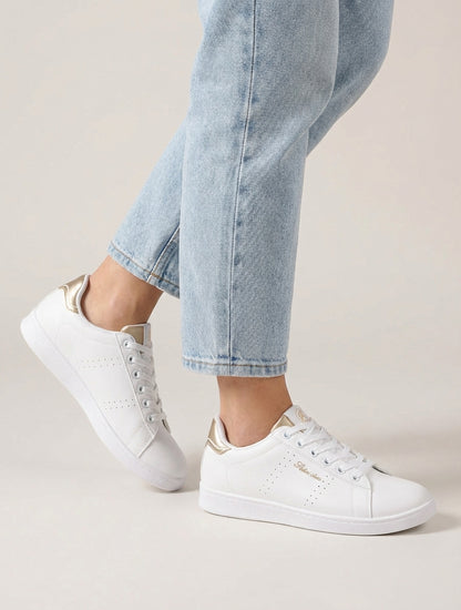 Baskets lacées semelle plate - Or