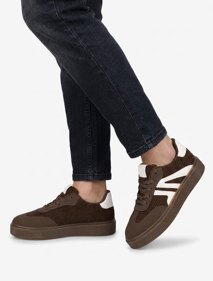 Sneakers semelle plate effet velours - Marron