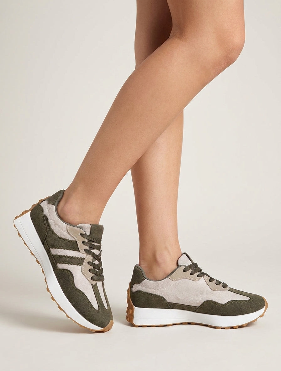 Baskets effet nubuck à semelle crantée - Kaki
