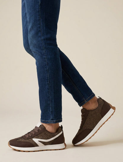 Sneakers semelle crantée bouts ronds - Marron
