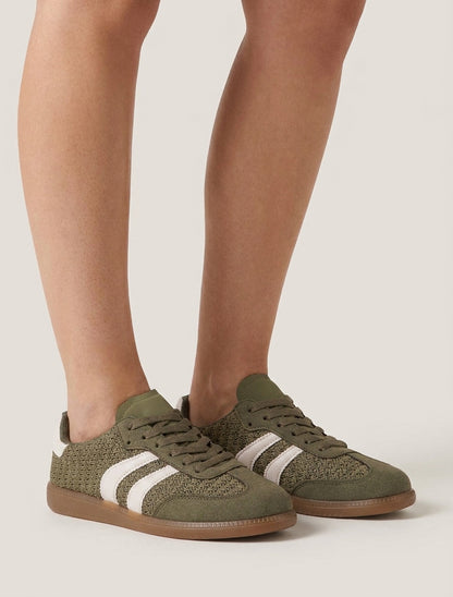 Sneakers en maille à lacets - Kaki