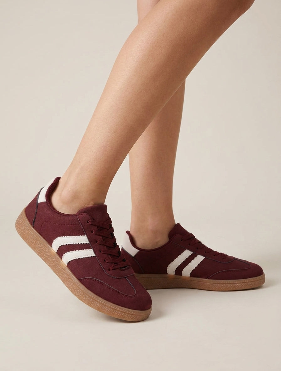 Sneakers nubuck à bandes contrastées - Bordeaux